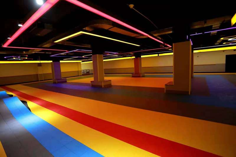 室內(nèi)溜冰場(chǎng)設(shè)計(jì)規(guī)范室內(nèi)溜冰場(chǎng)設(shè)計(jì)  第1張