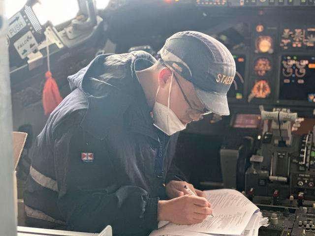 飛機結構部件修理工程師簡介怎么寫,飛機結構部件修理工程師簡介 第1張 飛機結構部件修理工程師簡介怎么寫,飛機結構部件修理工程師簡介 第1張