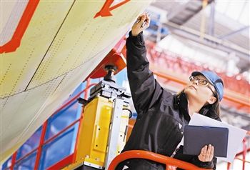 飛機維修工程師學什么專業飛機結構維修工程師待遇 第2張 飛機維修工程師學什么專業飛機結構維修工程師待遇 第2張